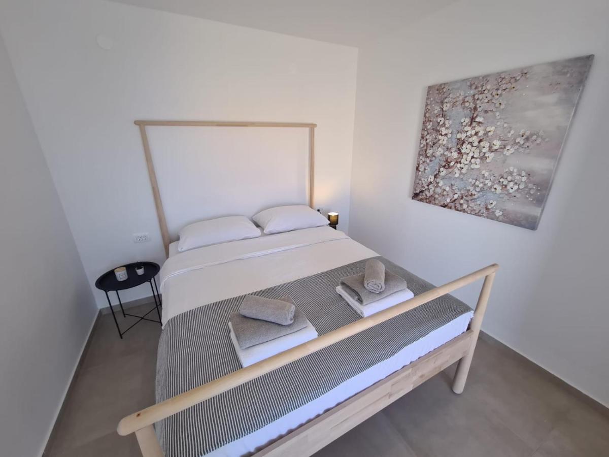 Apartments Maja Драмал Екстериор снимка