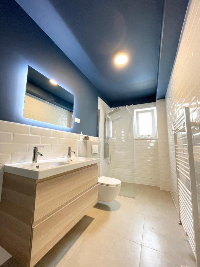 Apartments Maja Драмал Екстериор снимка