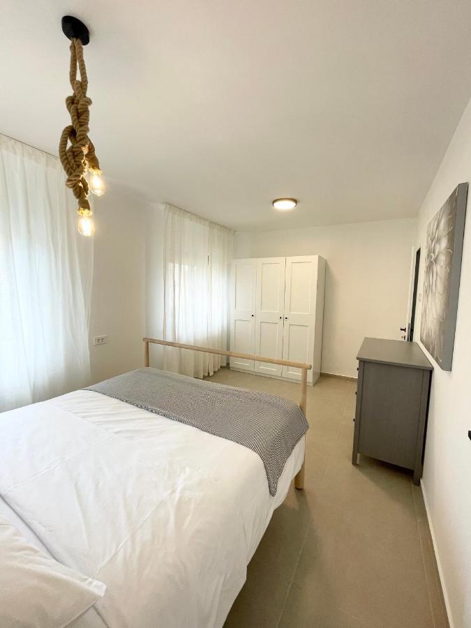 Apartments Maja Драмал Екстериор снимка